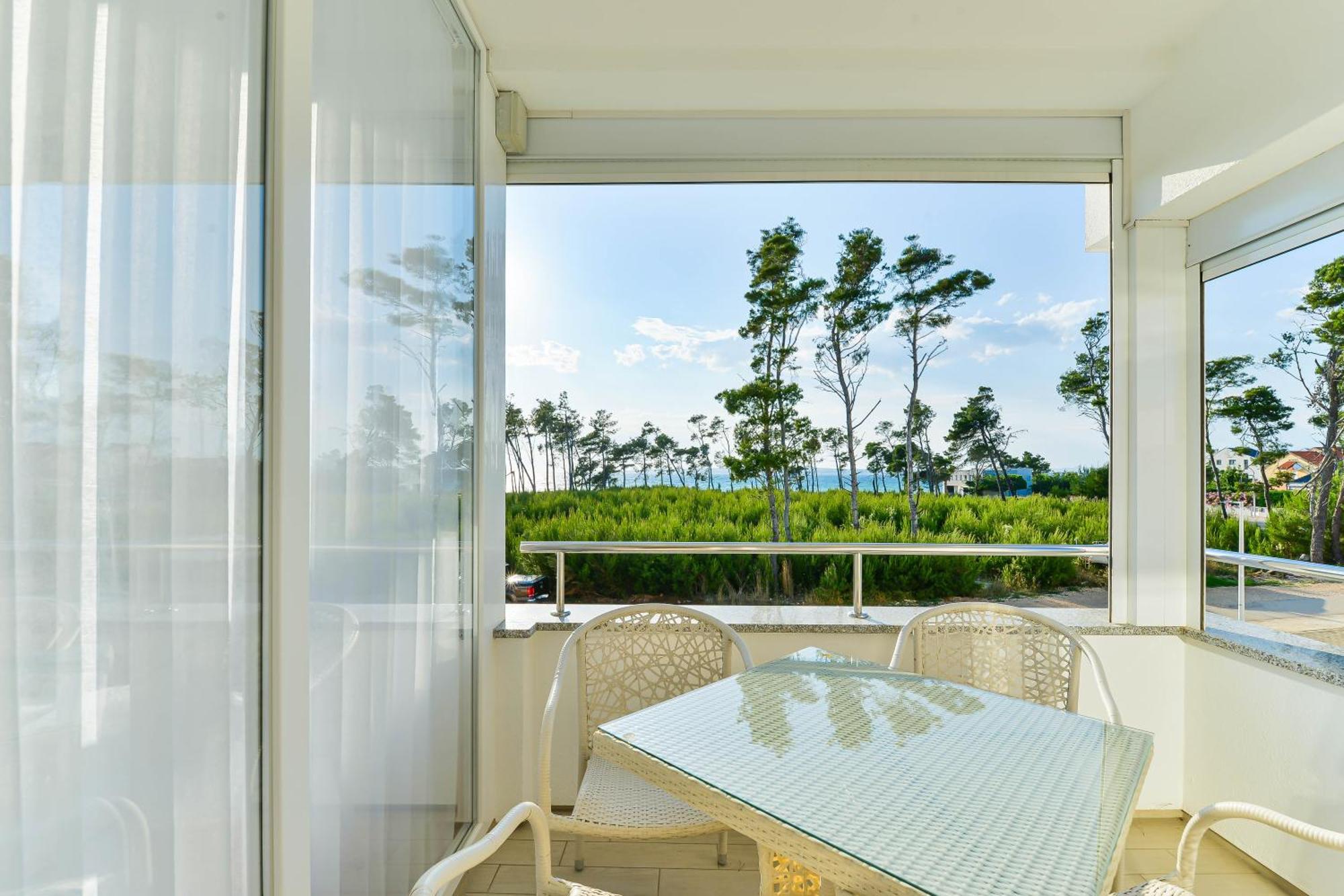 Apartments Laura 1 Privlaka  Ngoại thất bức ảnh