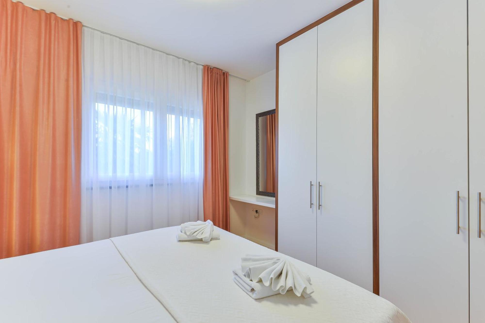 Apartments Laura 1 Privlaka  Ngoại thất bức ảnh