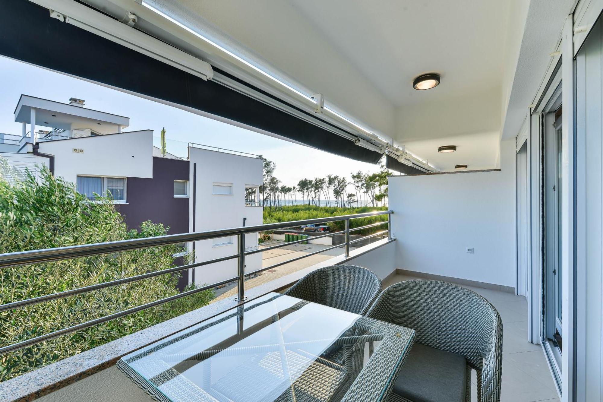 Apartments Laura 1 Privlaka  Ngoại thất bức ảnh