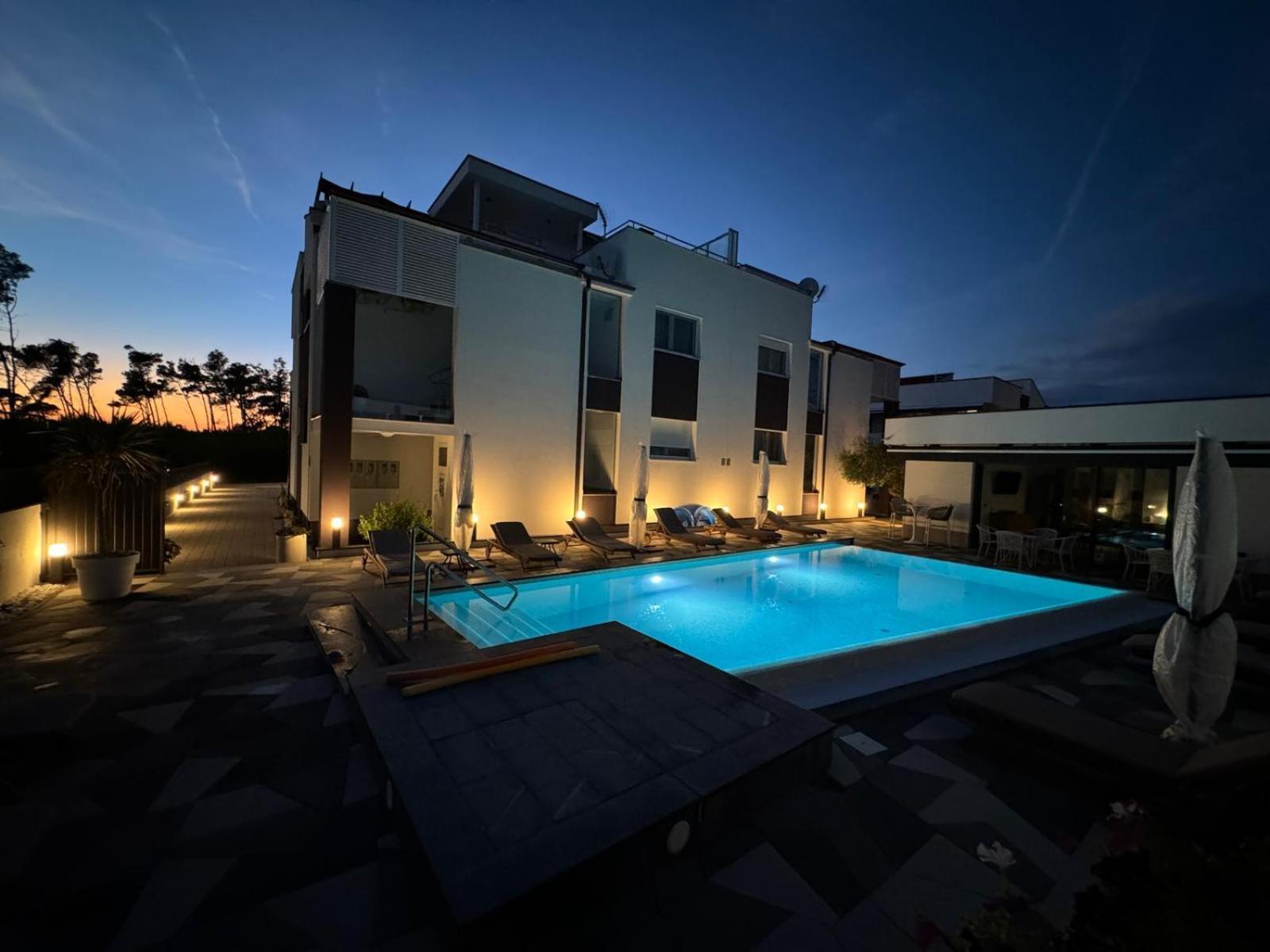Apartments Laura 1 Privlaka  Ngoại thất bức ảnh