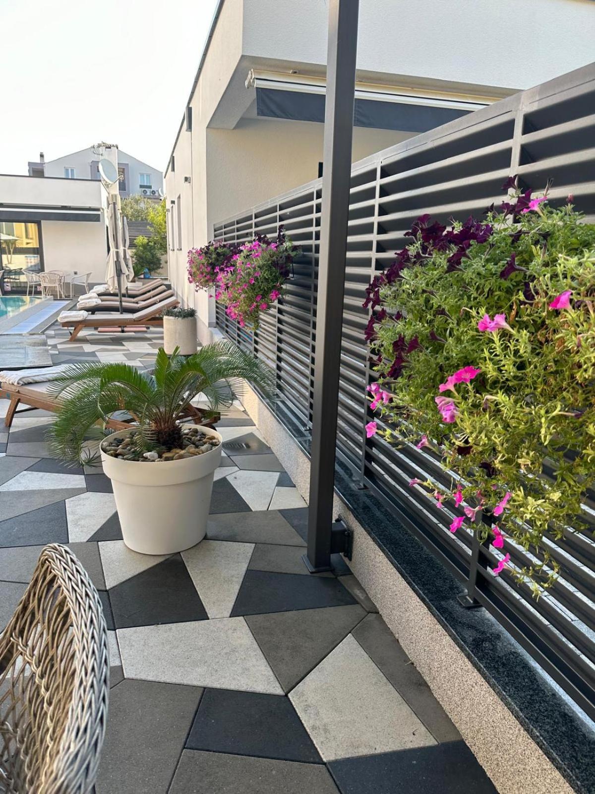 Apartments Laura 1 Privlaka  Ngoại thất bức ảnh